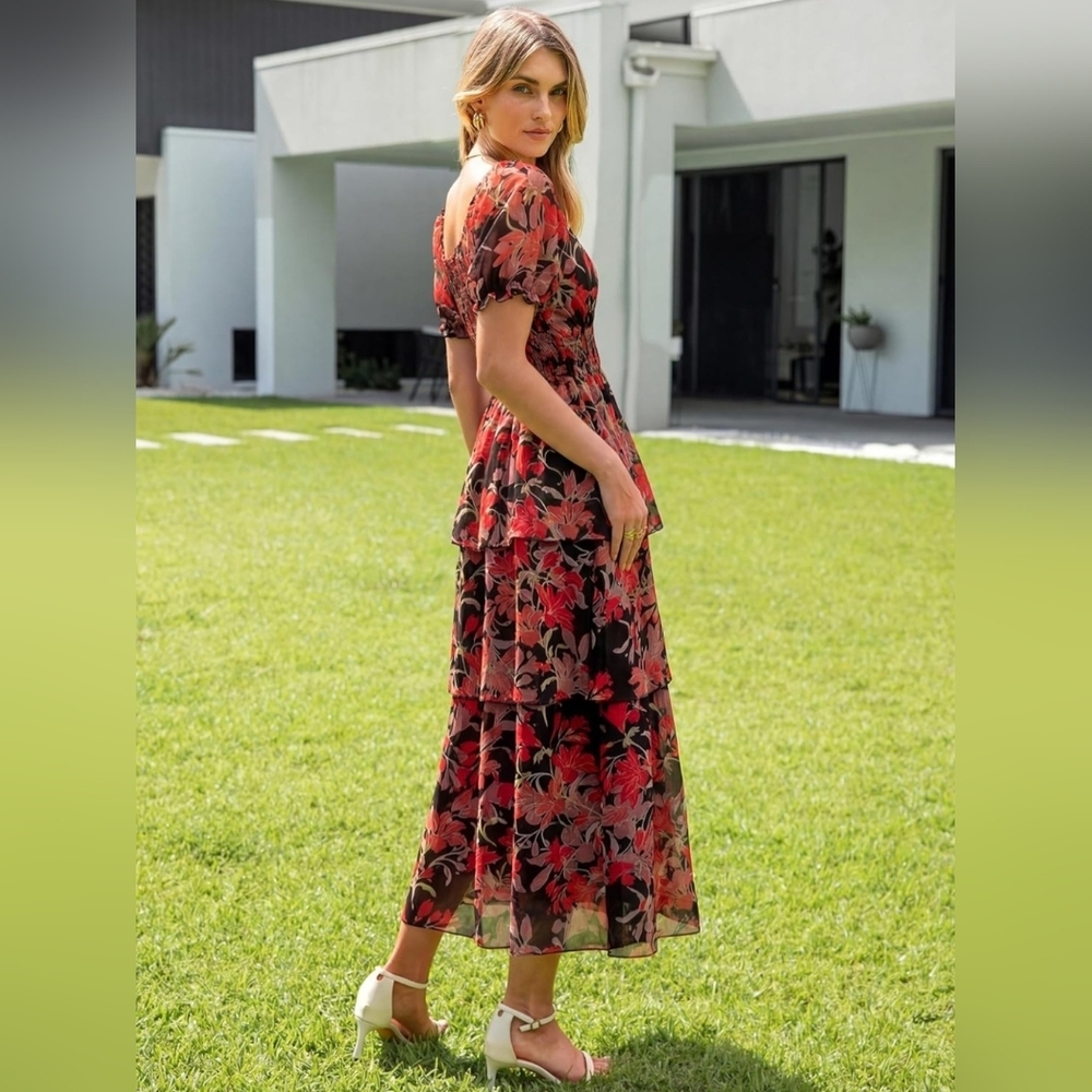 Chic Floral Maxi Dress in Black and Red - Picture 4 of 6
